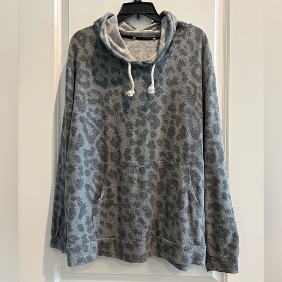 Sweaters - Gray Leopard Print Hoodie